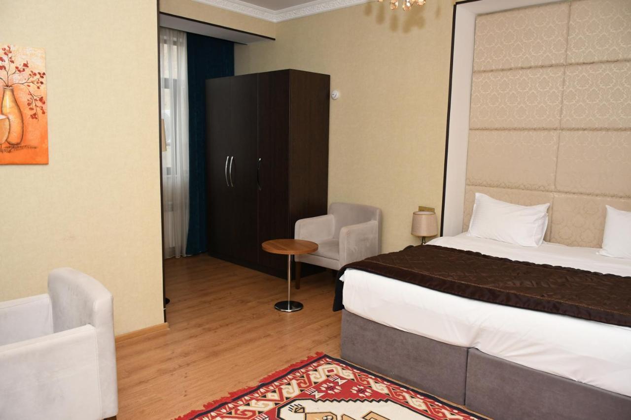 Square Baku Hotel Zewnętrze zdjęcie